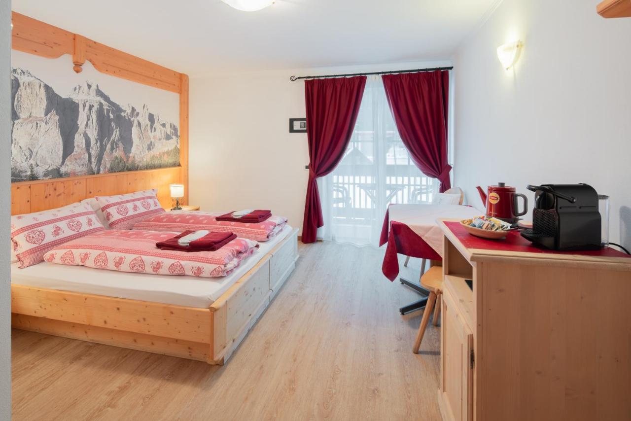 B&B Agriturismo Cesa Ciasates Canazei Εξωτερικό φωτογραφία
